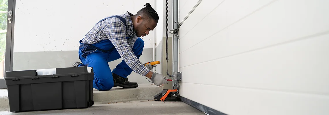 Repair Garage Door Not Closing But Light Flashing in Melbourne, FL