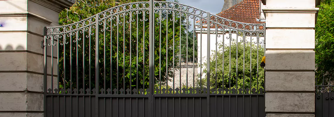 Wooden Swing Gate Repair in Melbourne, FL